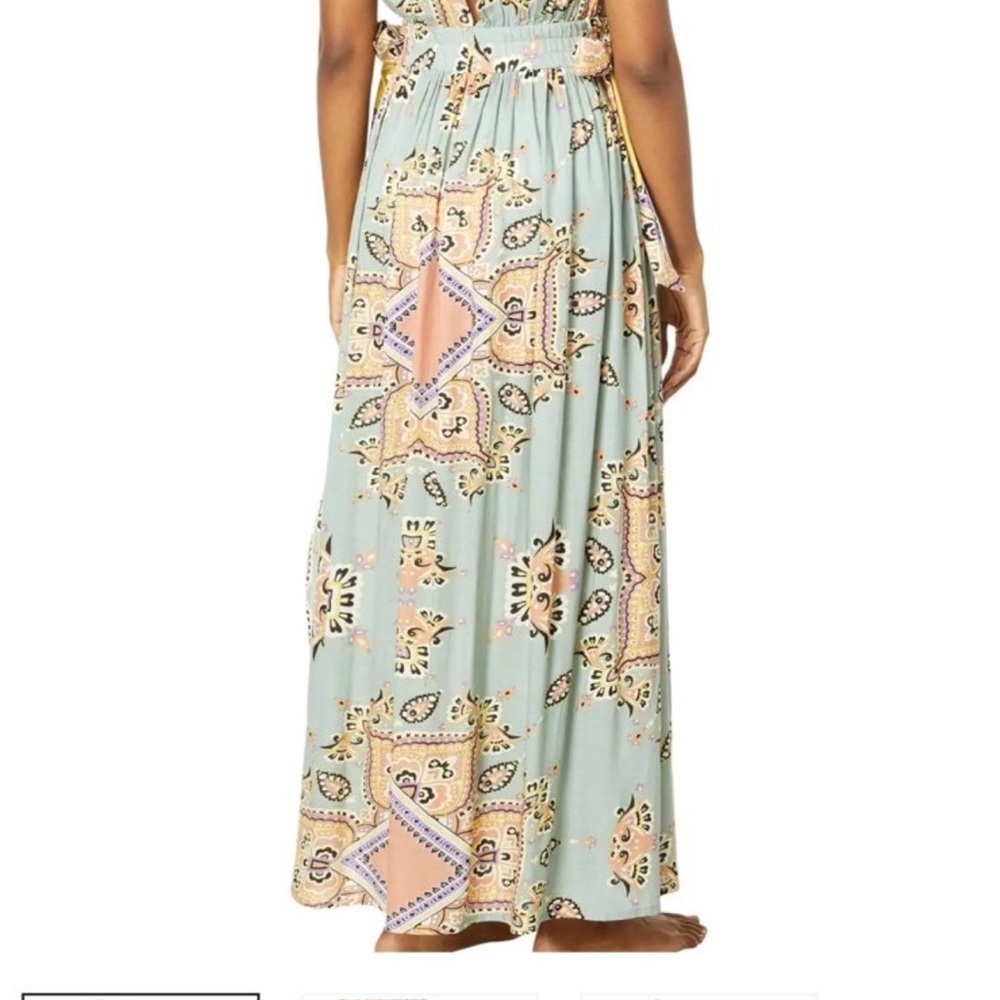 America and Beyond green medallion print Maxi Dress - Picture 11 of 11